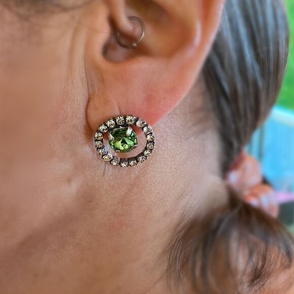 Handcrafted earrings with peridot and clear Swarovski crystals super sparkly - Picture 6 of 6